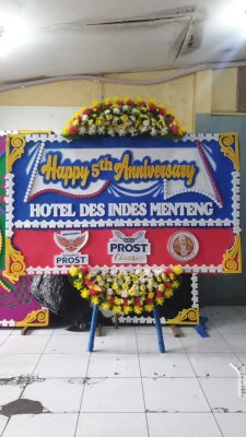 Papan Bunga di Leran Sluke