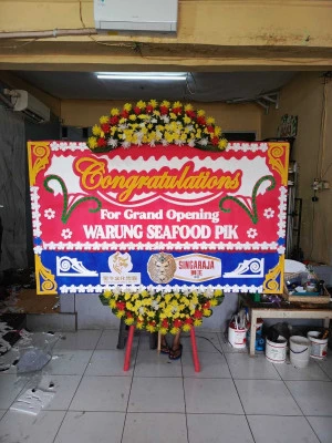 Papan Bunga di Leran Sluke